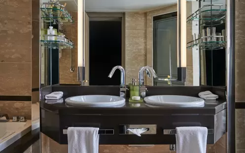 Silversea - Silver Shadow - Royal Suite 2