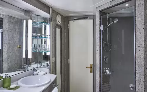 Silversea - Silver Shadow - Silver Suite 3