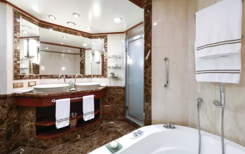 Silversea - Silver Spirit - Accommodation - Silver Suite 2