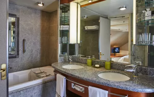 Silversea Cruises - Silver Whisper - Royal Suite 2