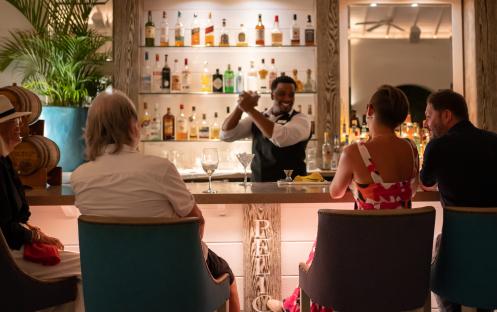 Antigua - Blue Waters - Restaurants - The Pelican Bar (705)