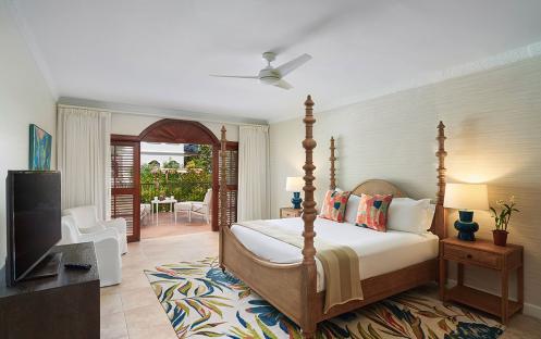 Spanish Courtyard Suite Bed