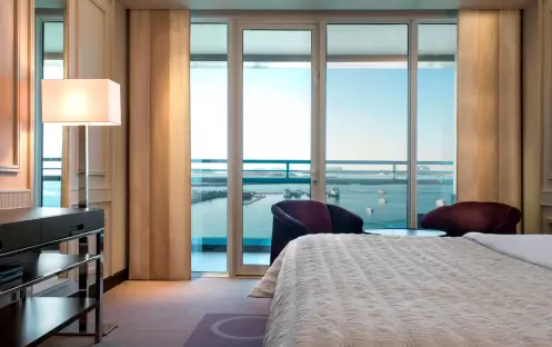 Le Meridien Mina Seyahi - Two Bedroom Sea View Family Room King Room