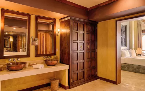 Jetwing Lighthouse  - Themed Suite with Pool  Bathroom