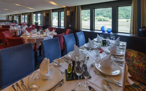 AmaWaterways VIOLA_dining_02 AmaWaterways VIOLA_dining_02