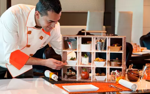 Celebrity Cruises - Celebrity Summit - Qsine chef