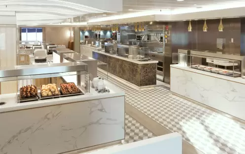 Cunard - Queen Mary 2 - Kings Court 1