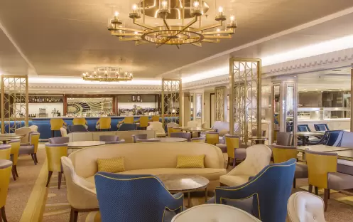 Cunard Line QM2 Carinthia Lounge