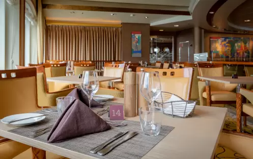 Hurtigruten MS Maud Aune Restaurant