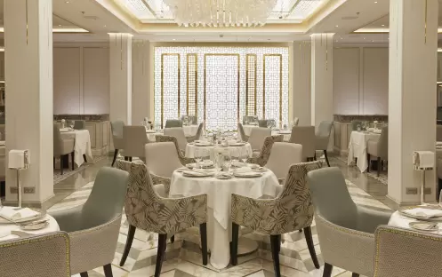 RSSC - Seven Seas Splendor - Dining - Compass Rose 1