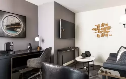1 King Bed 1 Bedroom Suite