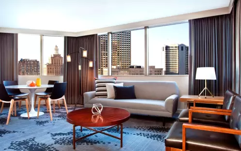Le Meridian New Orleans - Luxury 1 Bed Suite