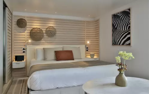 Ponant Le Dumont d-Urville Privilege Suite 7 Ponant Le Dumont d-Urville Privilege Suite 7