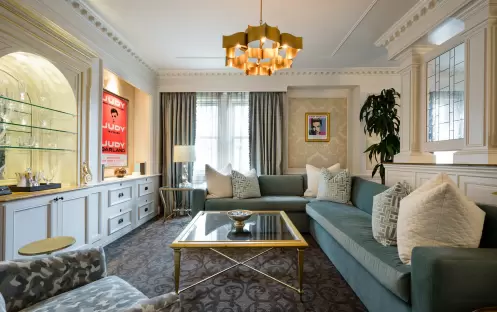 Judy Garland Suite Living