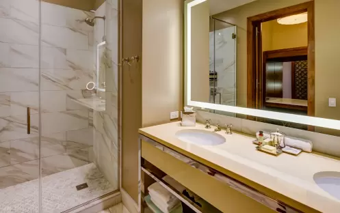Loft Guest Rooms Bathroom