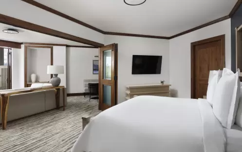 Valley-View One-Bedroom Suite