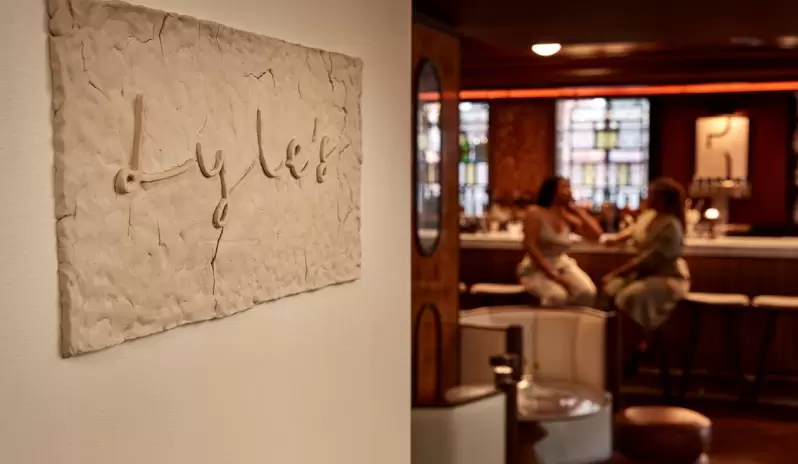 Lyle's Lyle's