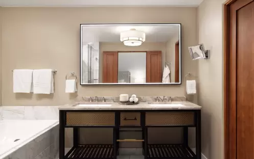 Deluxe Casita King Double