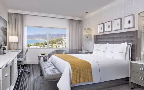 Premier King Guestroom Double Premier King Guestroom Double