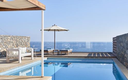 One of Club Suite Private Pool Seafront