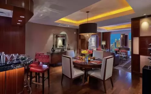 Penthouse Panorama View Suite-One King Penthouse Panorama View Suite-One King