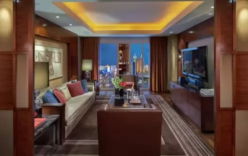 Penthouse Panorama View Suite-One King Penthouse Panorama View Suite-One King