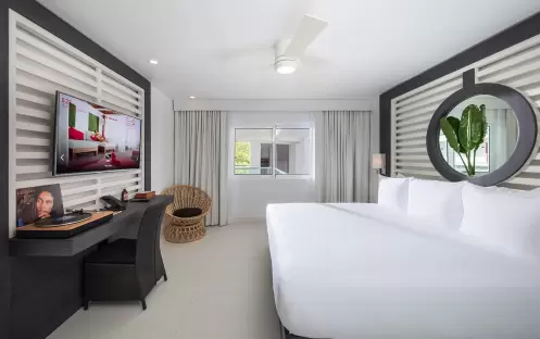 S Hotel Jamaice - Mini King Room