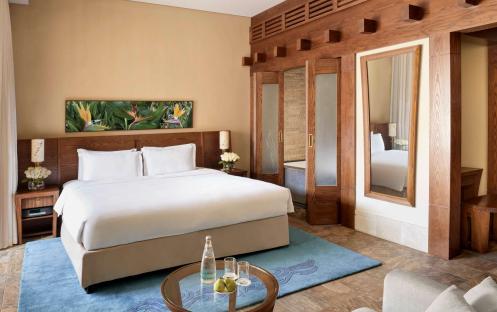 Sofitel The Palm Dubai - Classic Room Bed