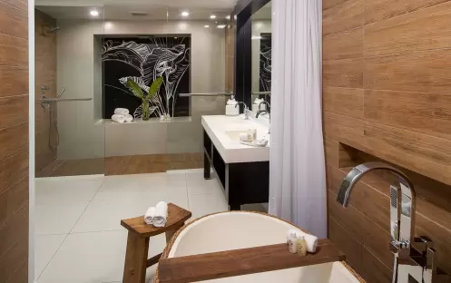 S Hotel Jamaica - Sky Suite Ocean View King Bathroom