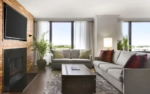 Deluxe Suite