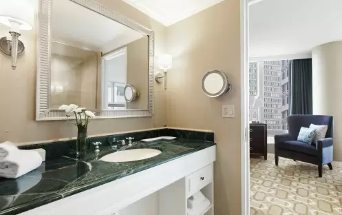 Boston Harbor Hotel - Suite Bathroom