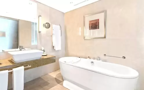 Panoramic Sea View Suite Bathroom