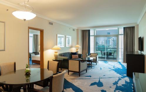 Sea view suite with balcony and lounge access