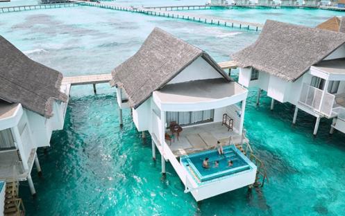 Centara Grand Island Maldives - Club Sunset Overwater Pool Villa High View