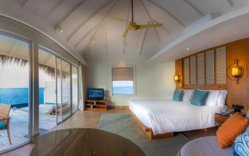 Centara Grand Island Maldives - Sunset Overwater Villa - Bedroom