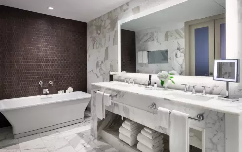 3 Bedroom Presidential Suite Bathroom