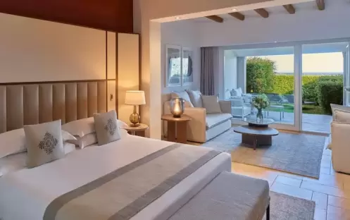 Junior Suite with Private Garden Junior Suite with Private Garden