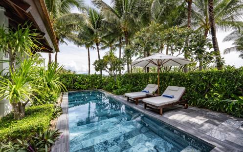 Ocean Front Pool Villa, Sunbeds