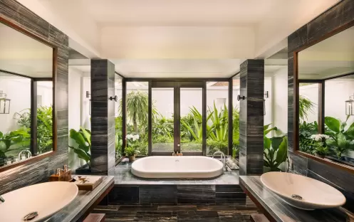 Ocean Front Pool Villa, Bathroom