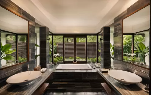 Three Bedroom Hilltop Pool Villa, Bathroom