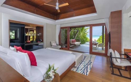 Deluxe Beach Villa Bedroom