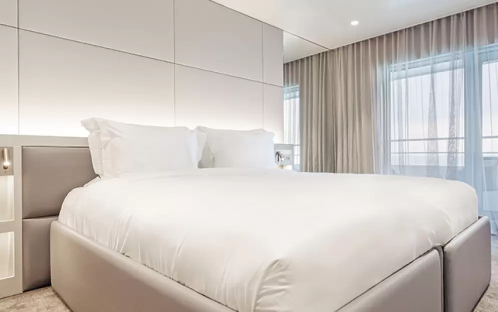 Deluxe Balcony Suite