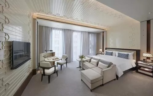 Deluxe Room Bed