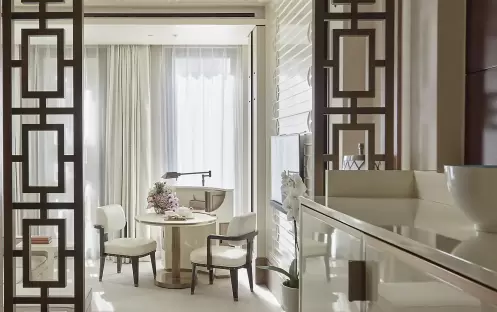 Deluxe Room Seating