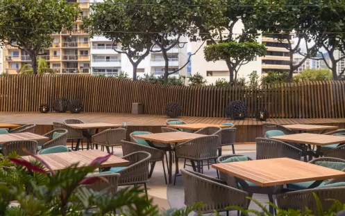 Hinana Bar Outside