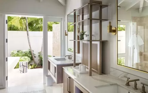 Pool Suite Bathroom