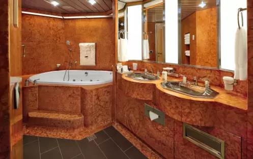HAL Eurodam Pinnacle Suite 5 HAL Eurodam Pinnacle Suite 5