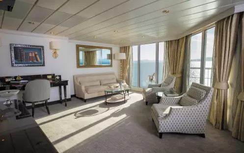 Regent Seven Seas MARINER Mariner Suite 0 Regent Seven Seas MARINER Mariner Suite 0