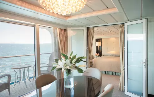 Regent Seven Seas MARINER Mariner Suite 1 Regent Seven Seas MARINER Mariner Suite 1