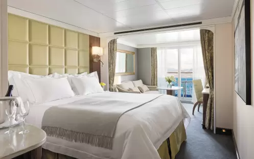 Regent Seven Seas VOYAGER Concierge Suite 1